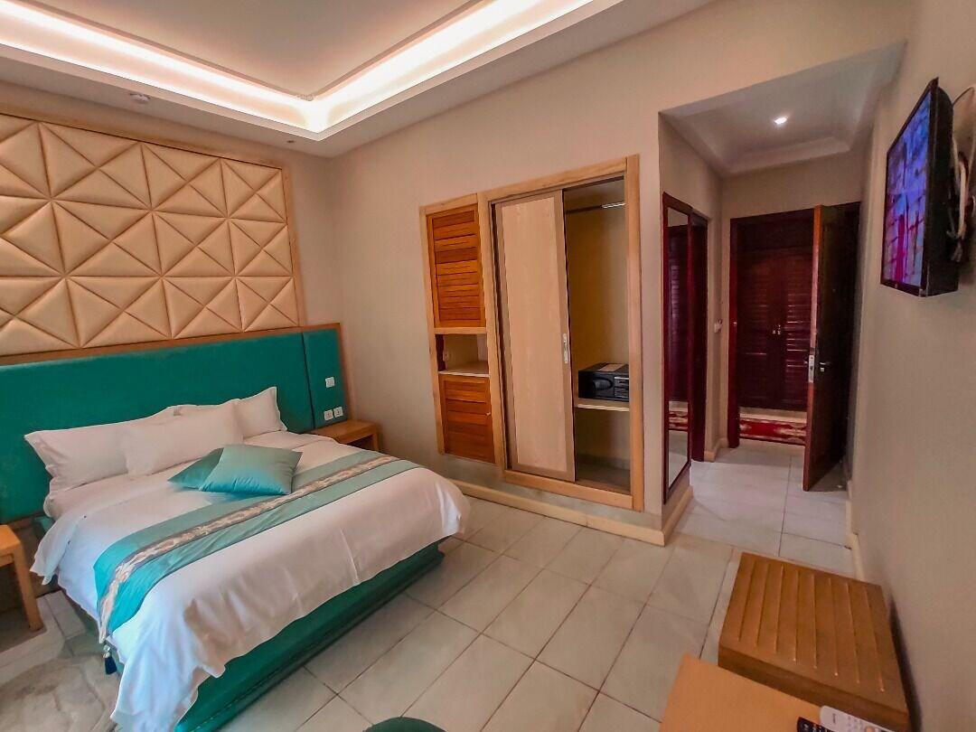 Hotel Royal Palace — 9