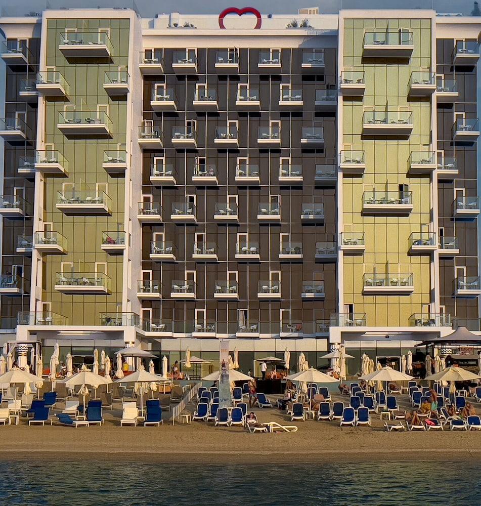 Royal Central The Palm — 9