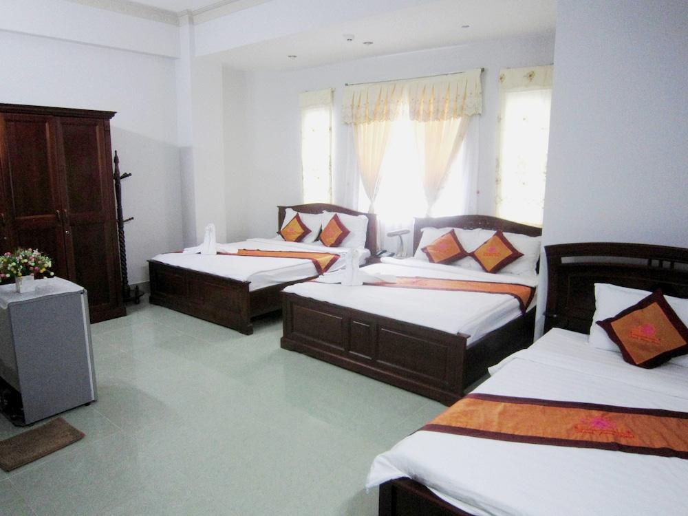 Thanh Hong Hotel 1221348 — 9
