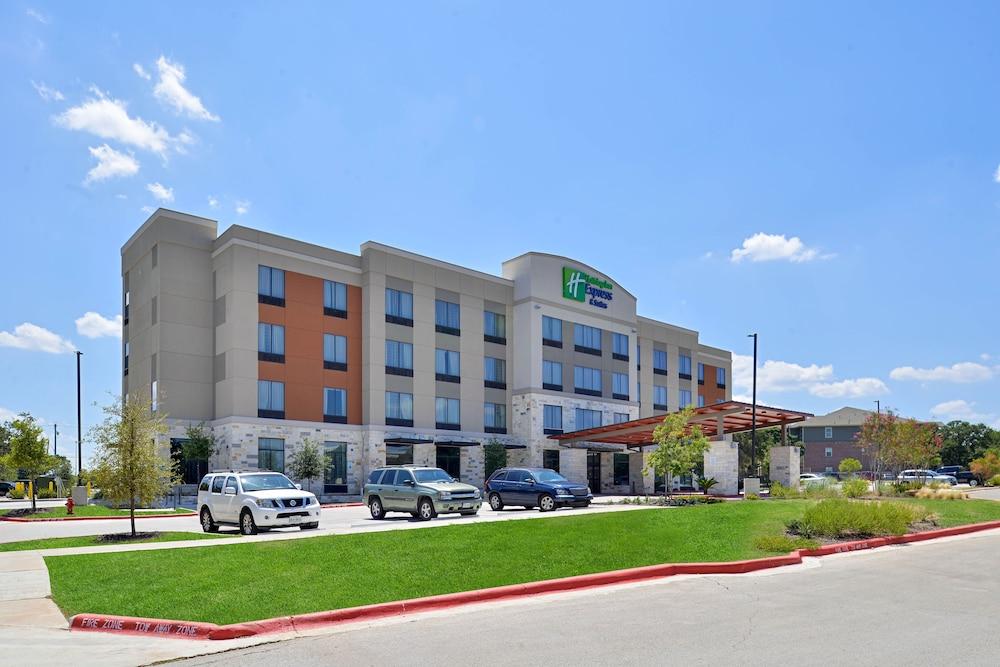 Holiday Inn Express and Suites Austin South — 2