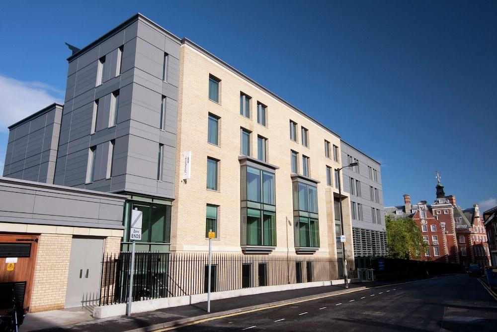 HAMPTON BY HILTON YORK — 7