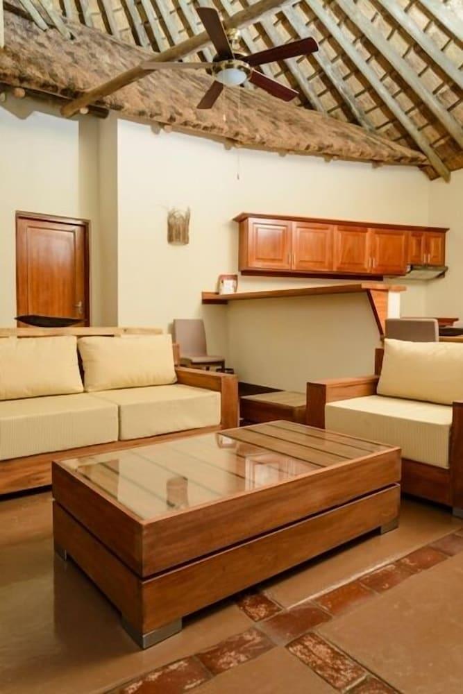 Girassol Gorongosa Lodge & Safari — 7
