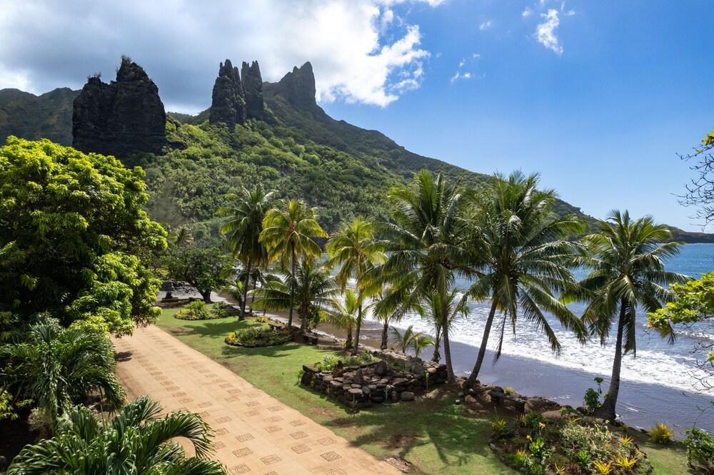 NUKU HIVA KEIKAHANUI PEARL LODGE 95819 — 9