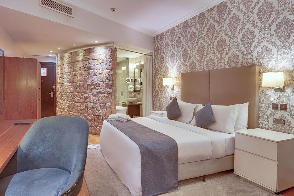 Leola Hotel Lkeja — 8