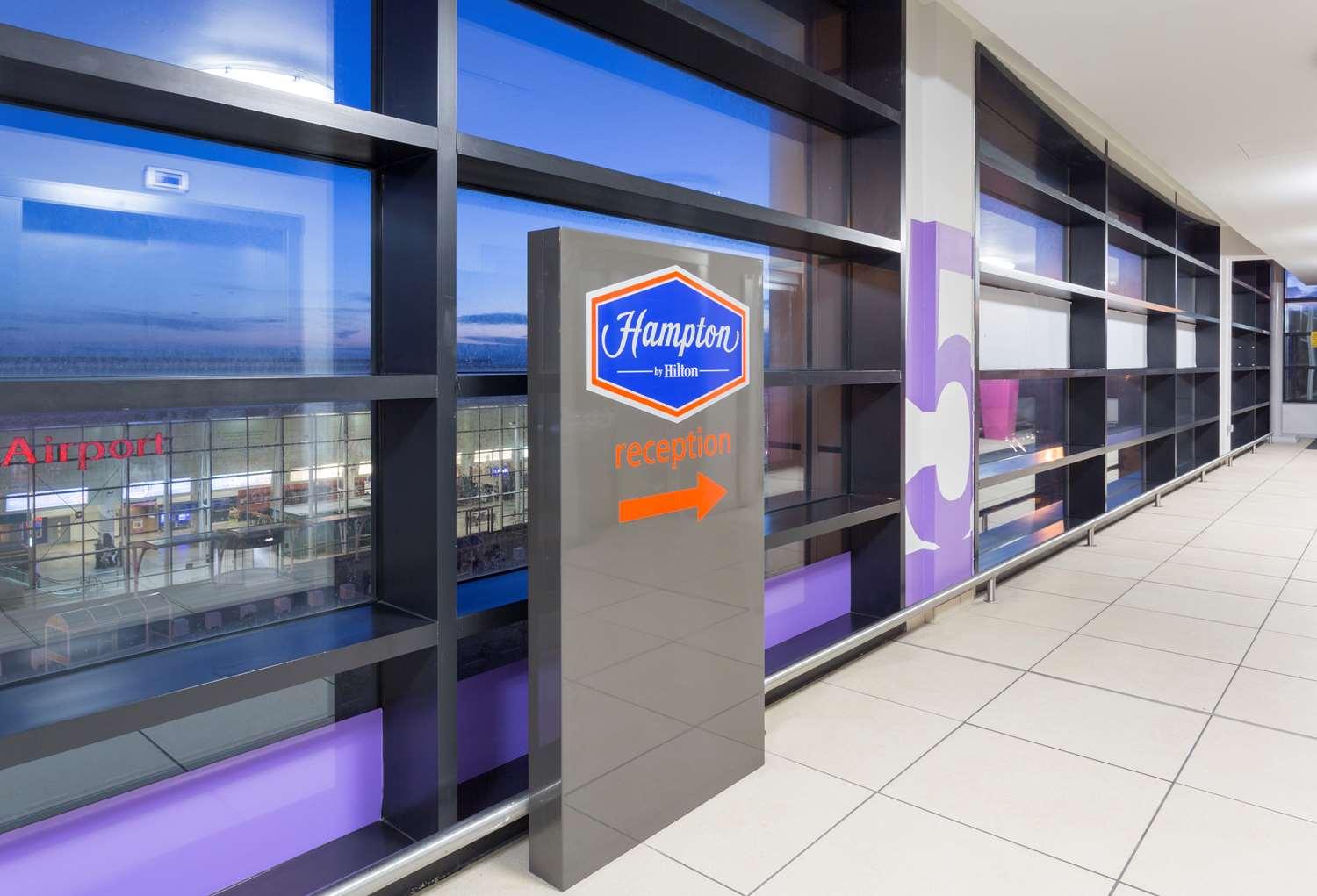 Hampton by Hilton Liverpool John Lennon Airport — 9
