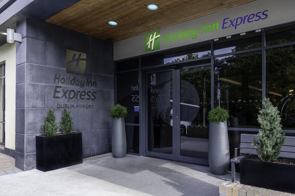 Holiday Inn Express Dublin Airport — 4