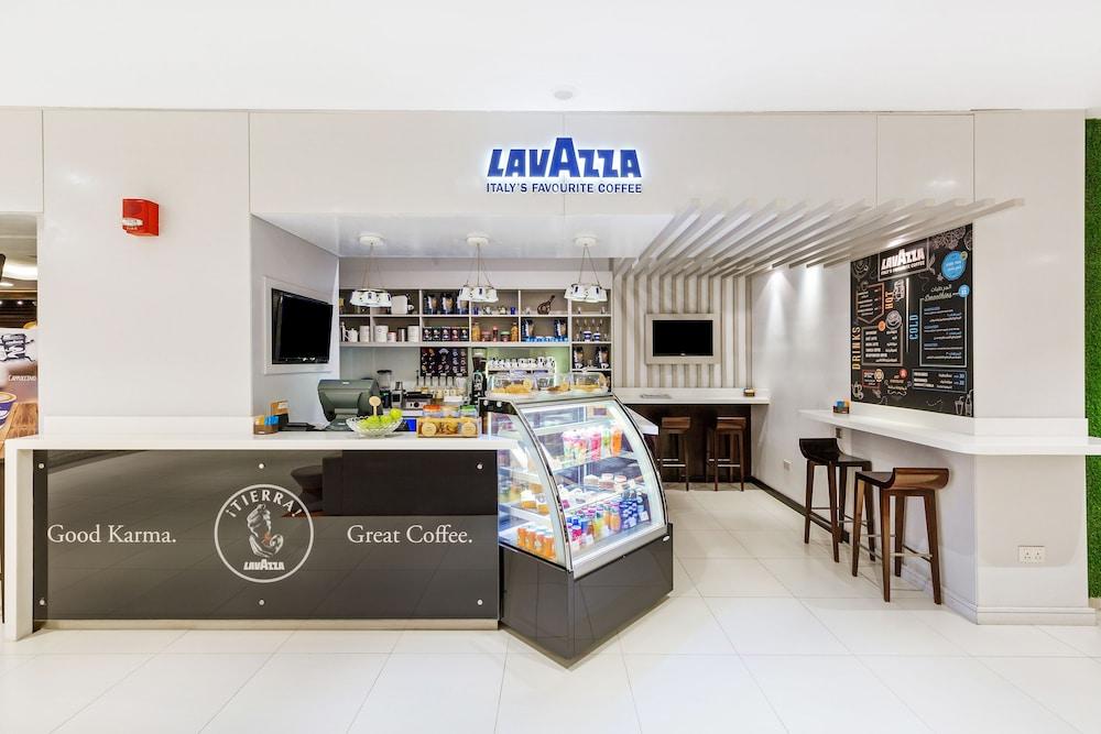 Citymax Hotel Al Barsha at the Mall — 10