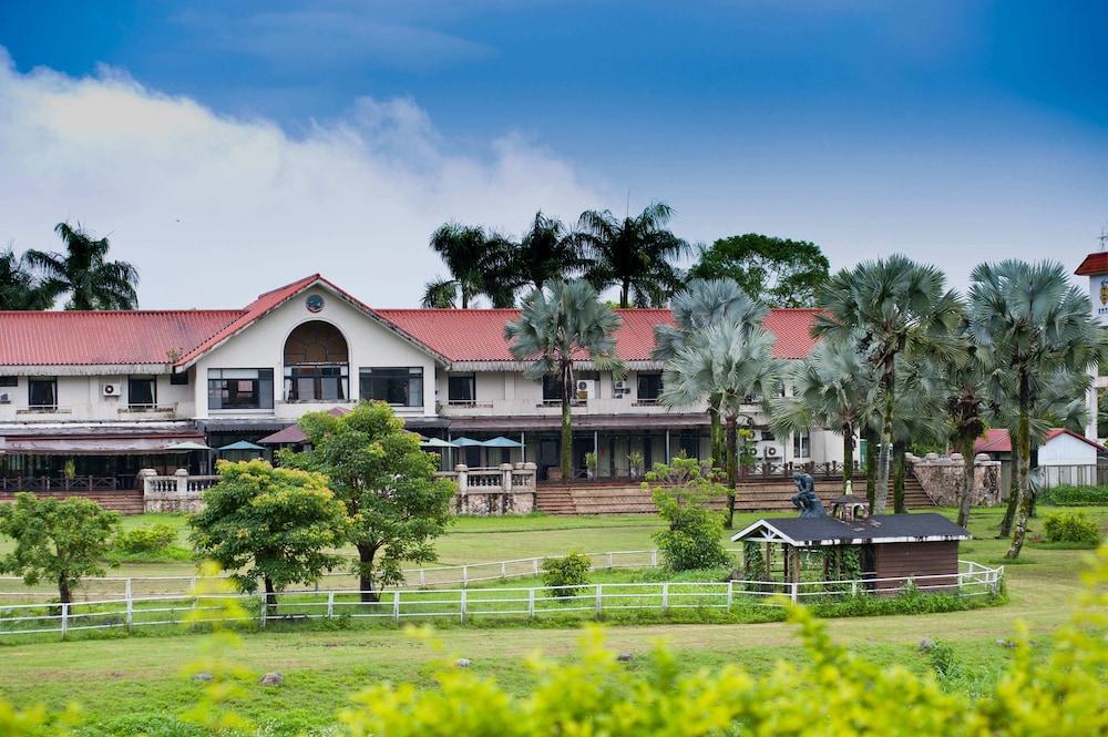 Shin Kong Chao Feng Ranch and Resort 880105 — 2