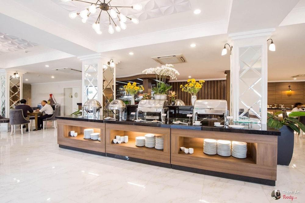 SAIGON TOURANE HOTEL — 4