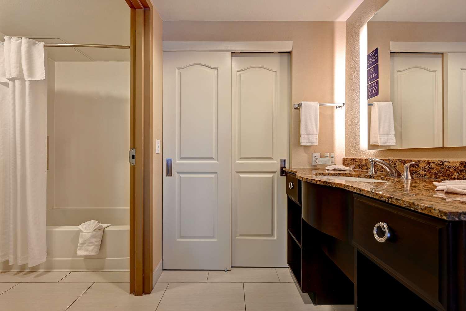 Homewood Suites by Hilton Albuquerque Airport — 4