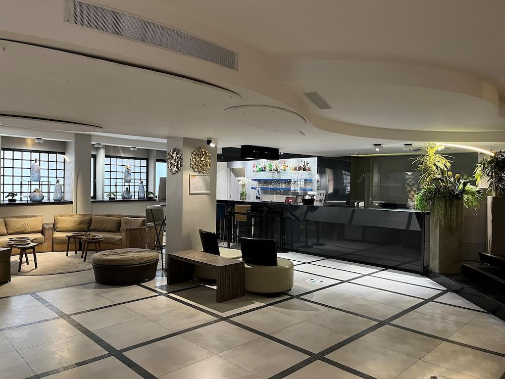 Hotel Floris Arlequin Grand Place — 10