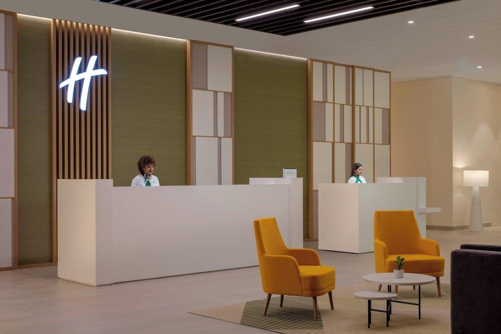 Holiday Inn Dubai Business Bay — 5