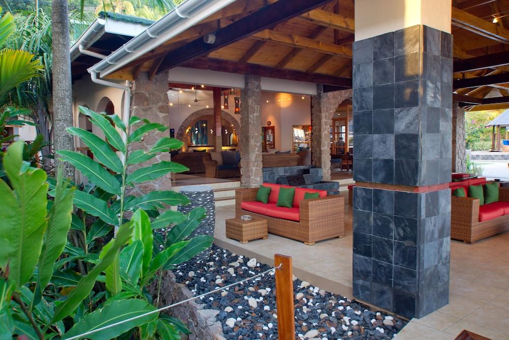Coco de Mer Hotel and Black Parrot Suites — 3
