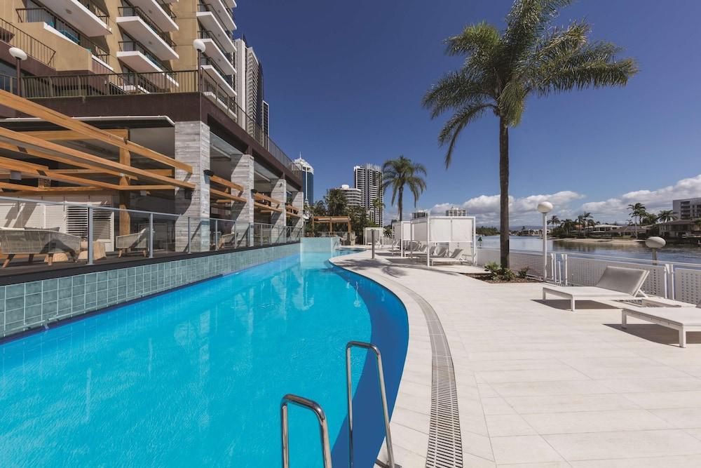 VIBE HOTEL GOLD COAST — 5