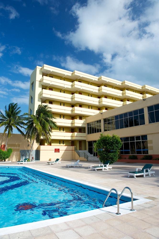 Ramada by Wyndham Princess Belize City — 4
