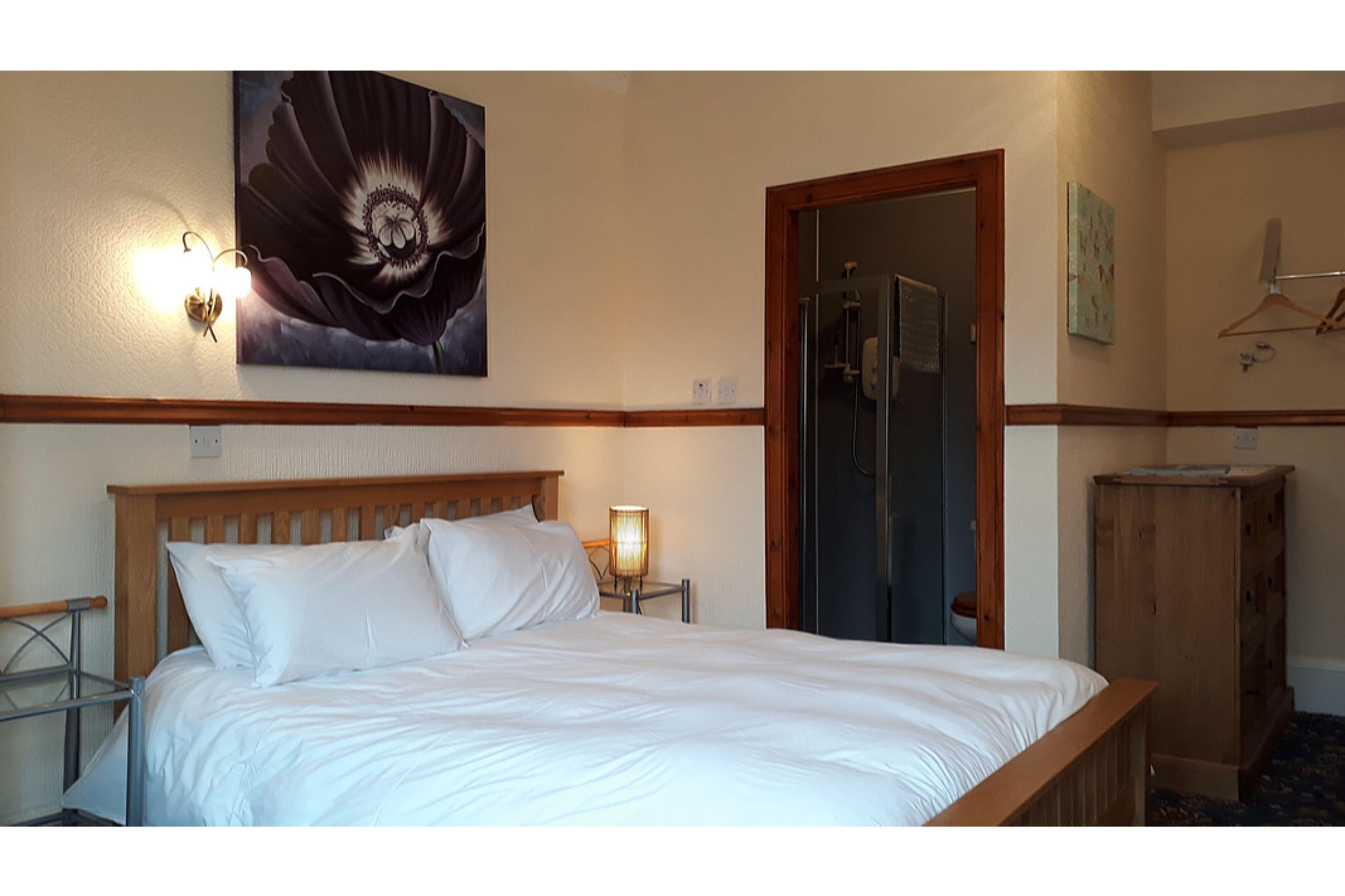 OYO Cedar Villa Guest House — 5