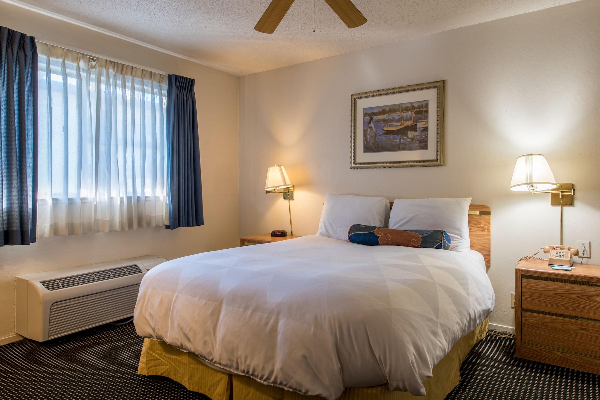 Coral Reef Inn & Suites — 5