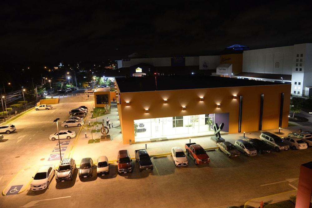 Hotel Hex 1143038