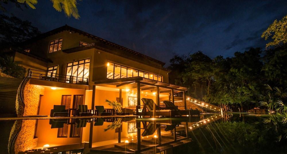 Las Lagunas Boutique Hotel 1178808 — 2