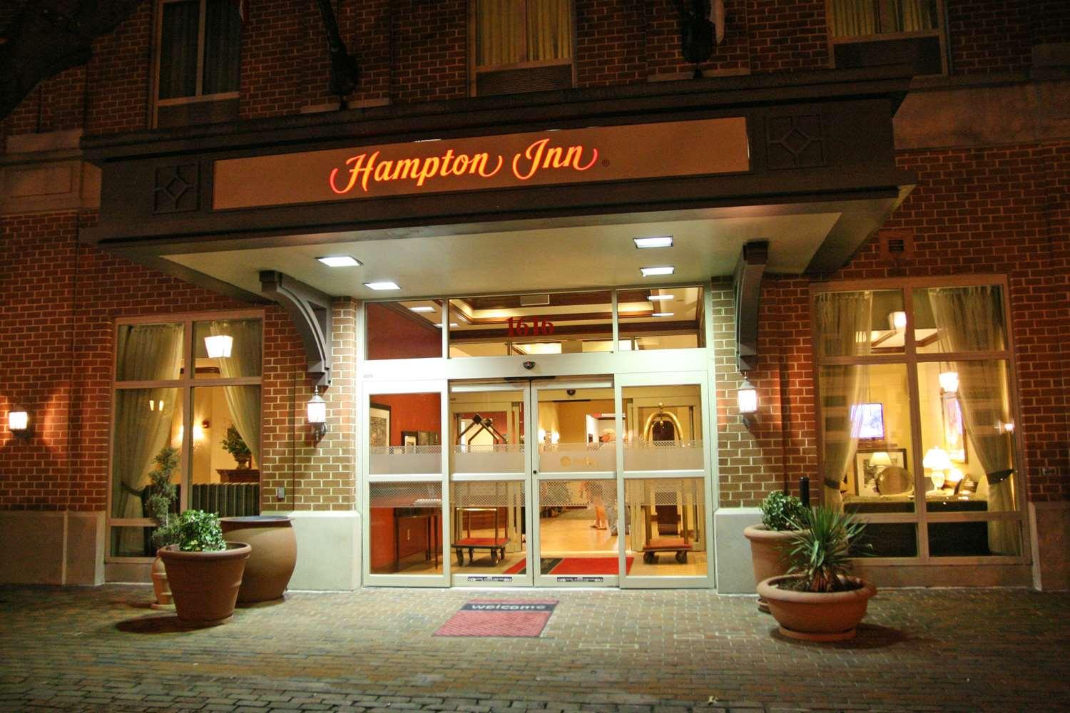 Hampton Inn Alexandria Old Town King St. Metro — 6