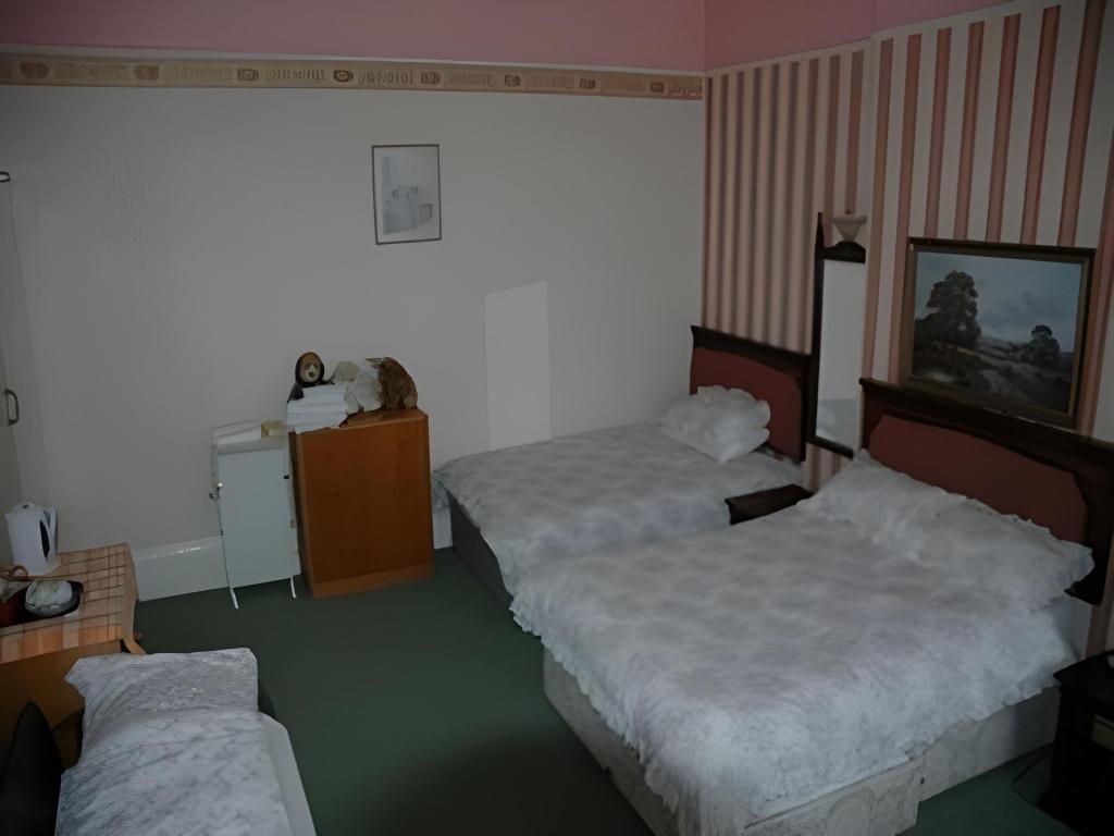 Eglinton Guest House — 10