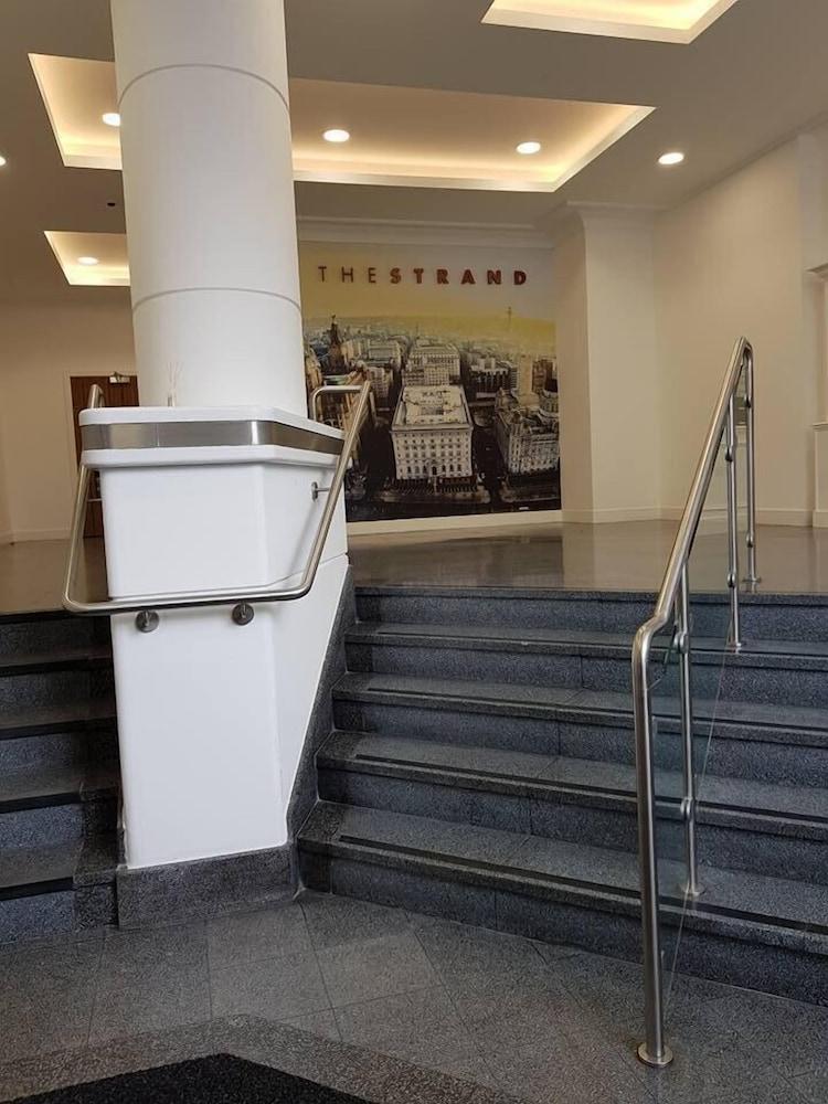 Travelodge Liverpool Central The Strand Hotel — 5