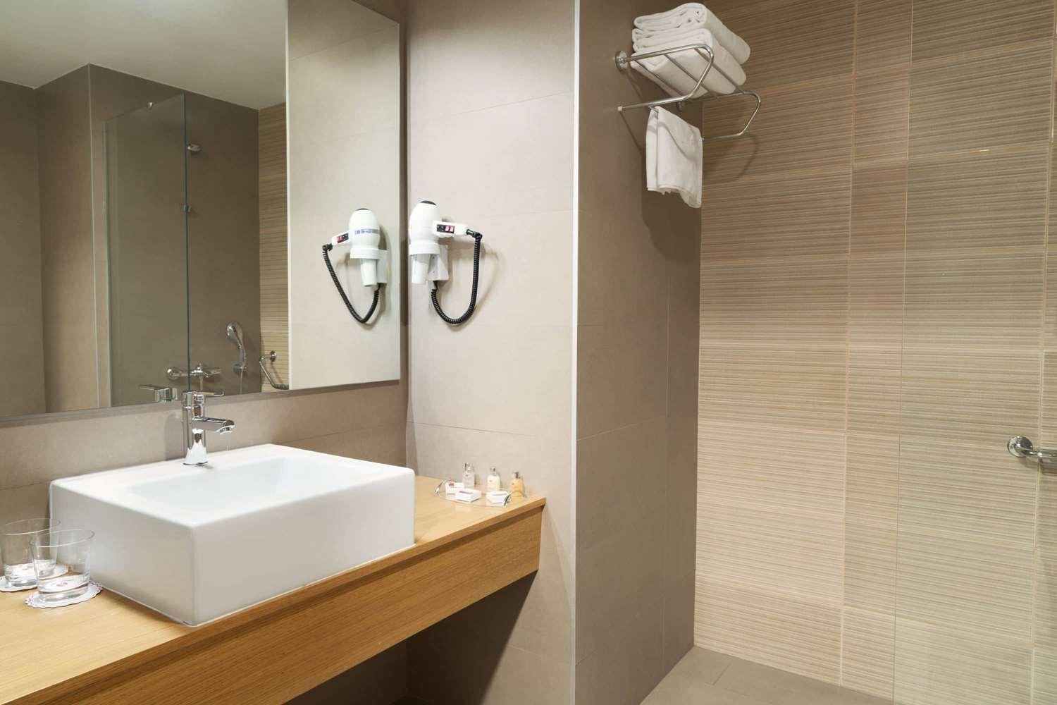 Ramada by Wyndham Podgorica — 4