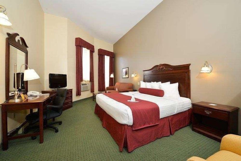 Best Western The Hotel Chequamegon — 10