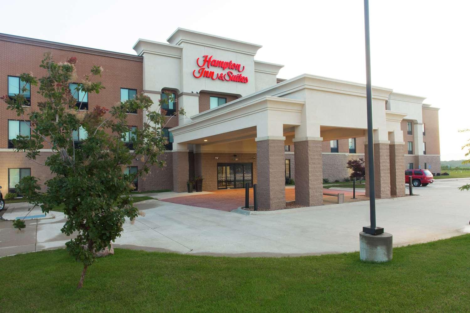 Hampton Inn Suites Ankeny — 2