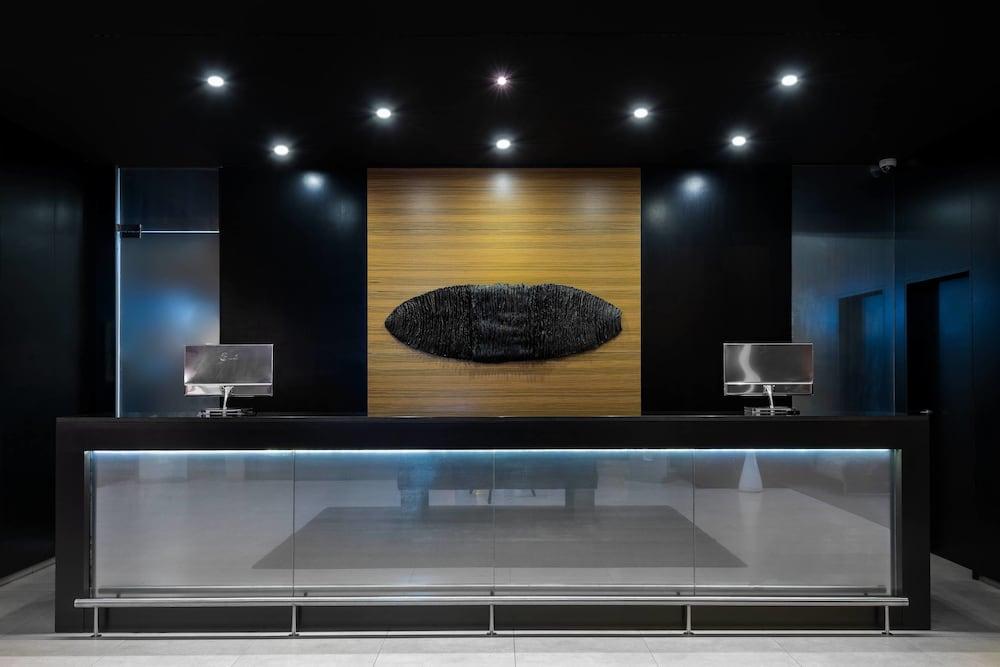 AC HOTEL PORTO 76004 — 4