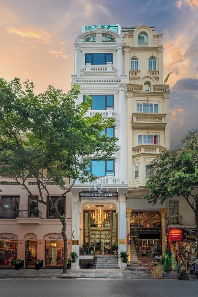 Silk Queen Hotel — 5