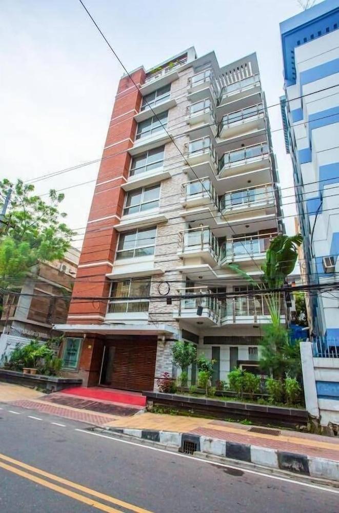 La Villa Western