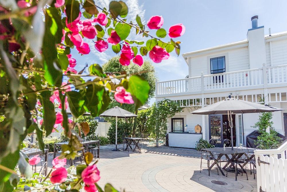 THE MARTINBOROUGH HOTEL 89089