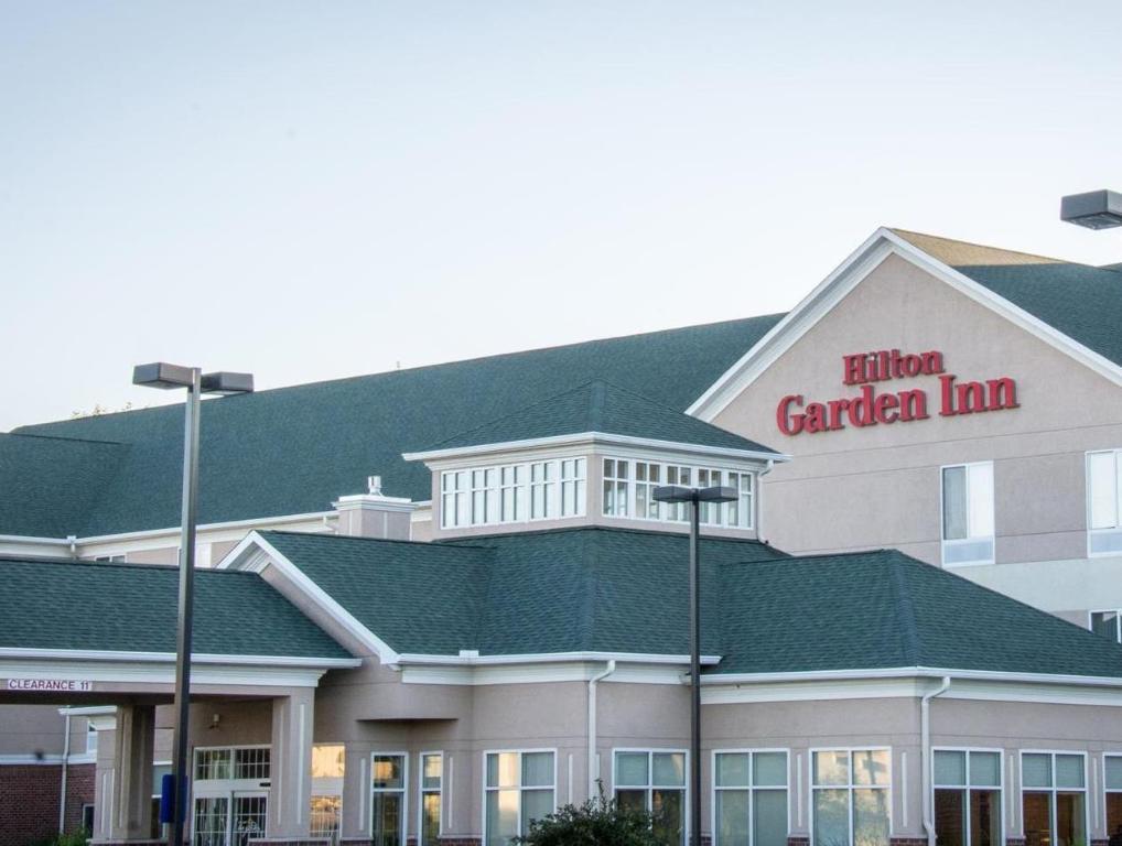 Hilton Garden Inn Elkhart — 4