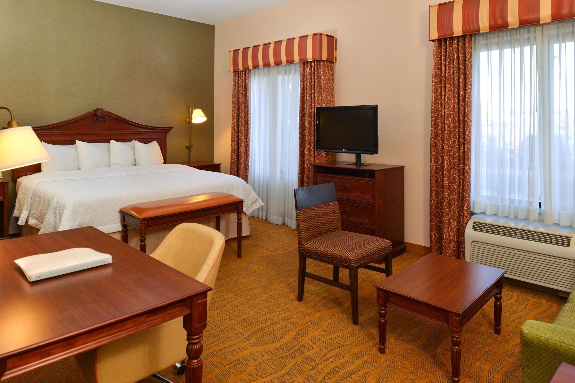 Hampton Inn and Suites Albuquerque-Coors Road — 9