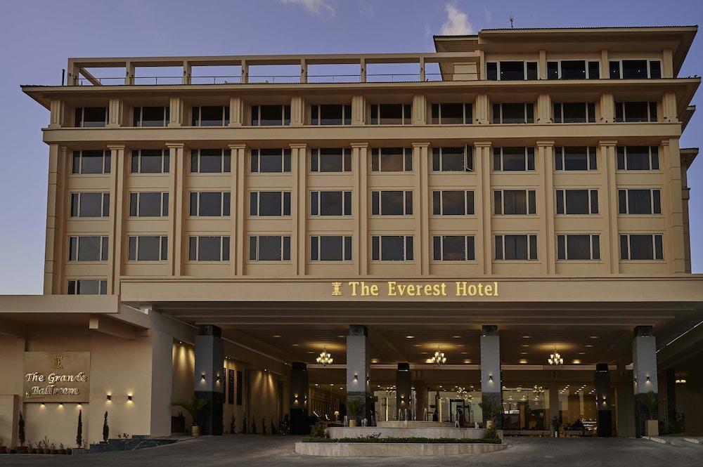 The Everest Hotel — 6
