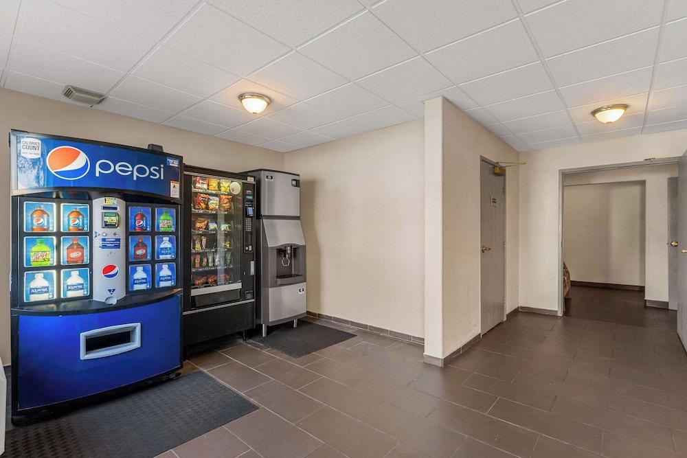 Quality Inn Denver Northeast Brighton — 5