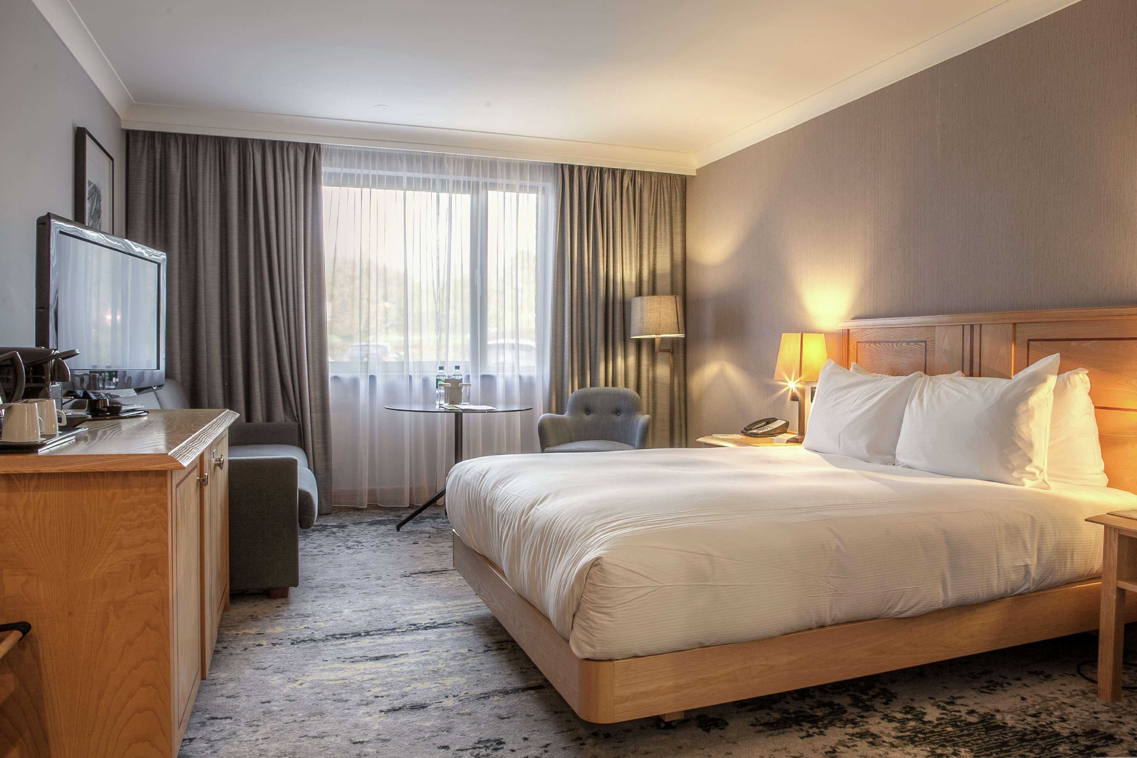 DoubleTree by Hilton Swindon — 9