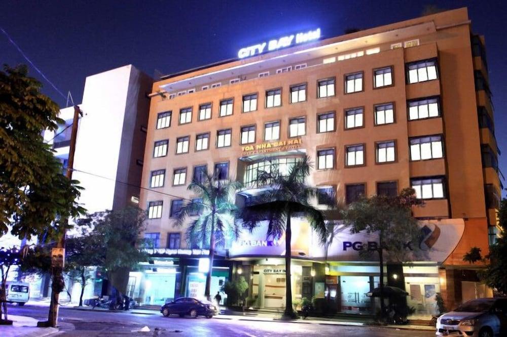 City Bay Hotel — 1