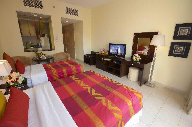 PARKSIDE SUITE HOTEL APARTMENTS DISCOVERY GARDENS — 6