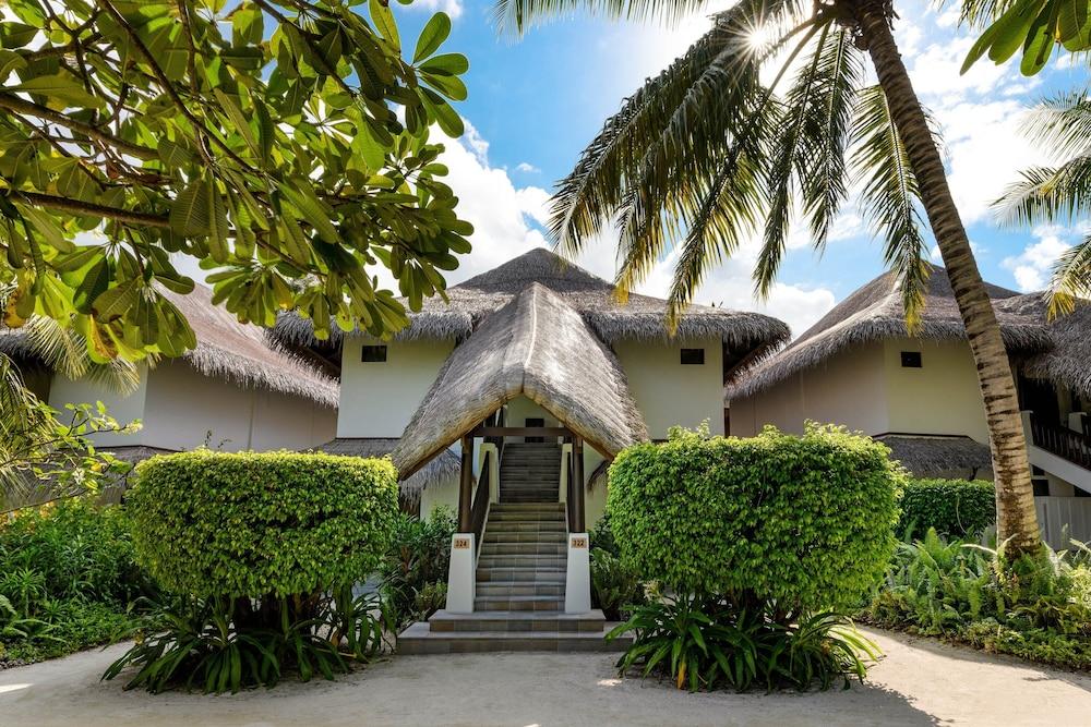 Sheraton Maldives Full Moon Resort & Spa — 6