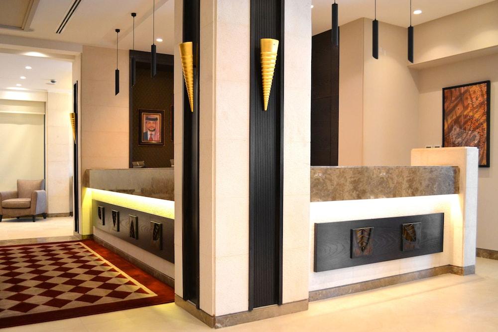Ambassador Hotel 76794 — 3