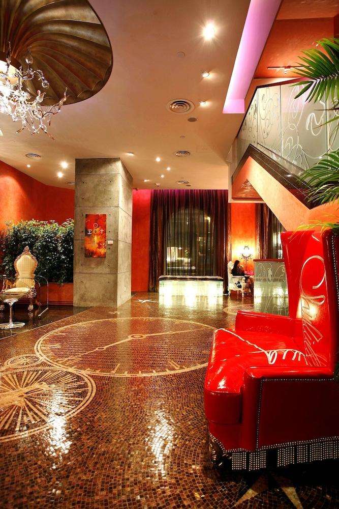 The Luxe Manor Hotel 86345 — 4