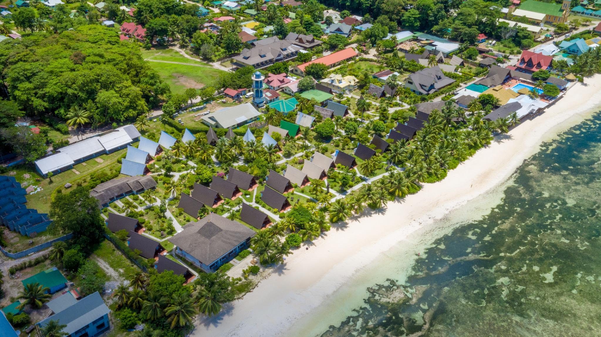 LA DIGUE ISLAND LODGE(M) — 2