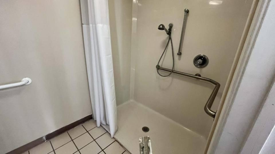 Motel6 Georgetown, SC - Marina — 2