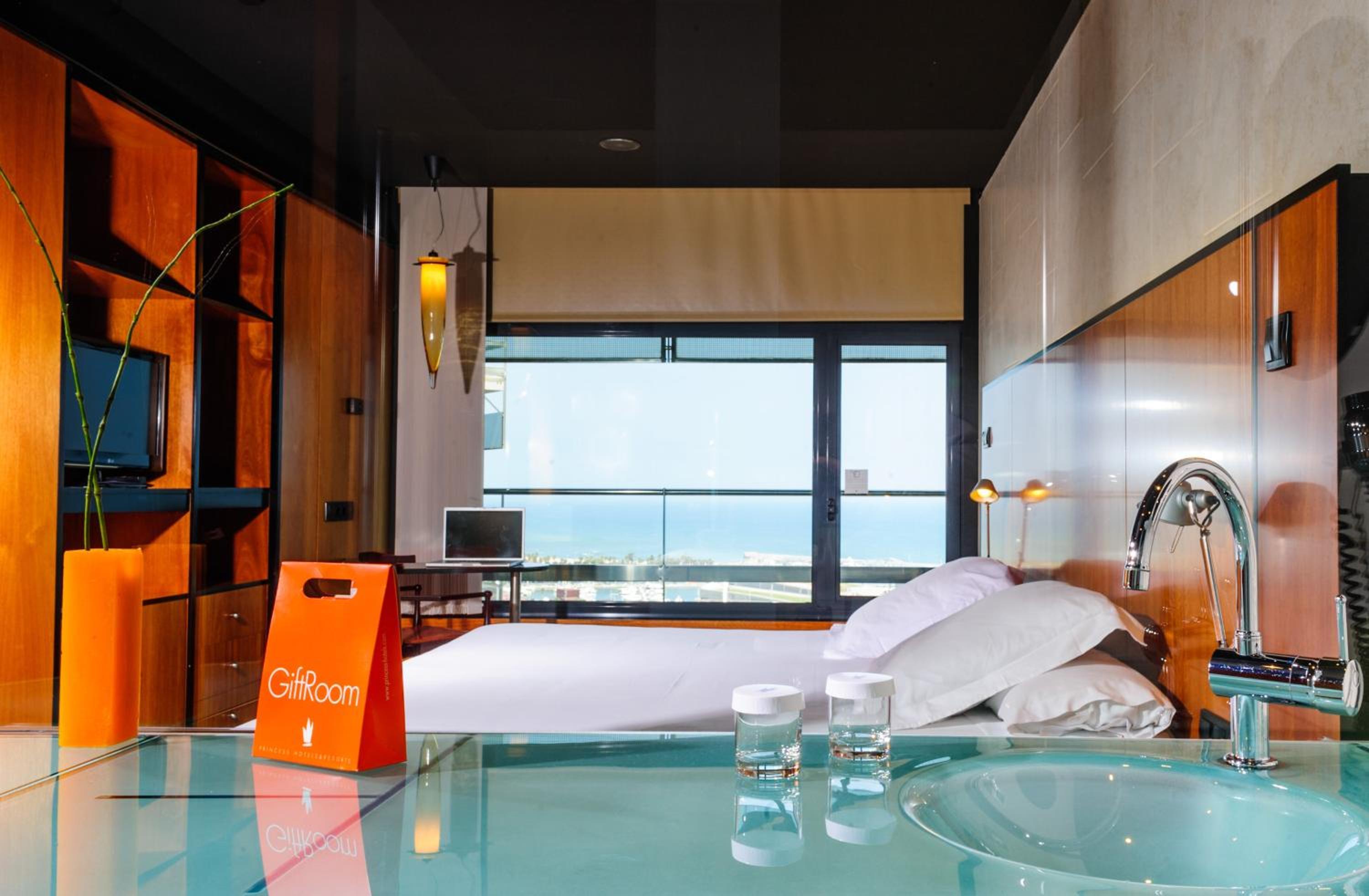 Movenpick Dubai Creek — 3
