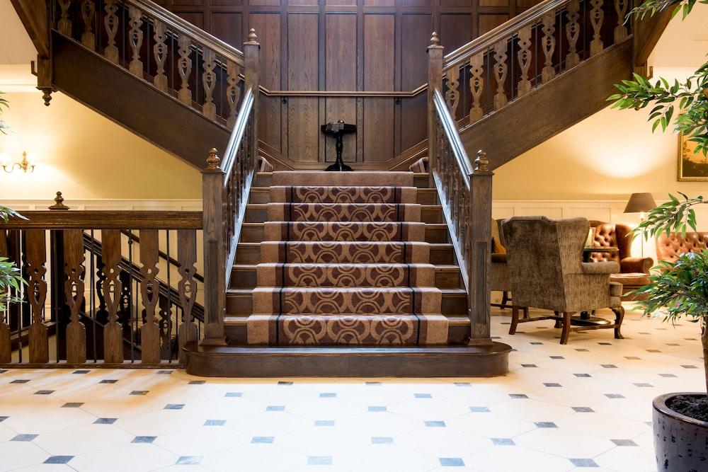 Lough Eske Castle 105952 — 9
