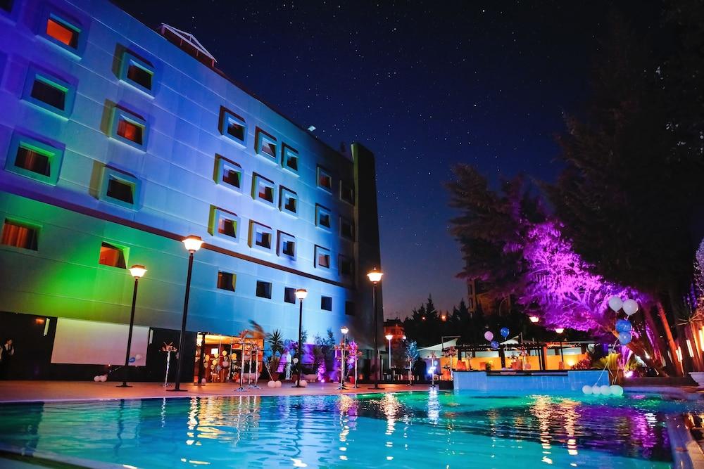 GENEVA HOTEL 69404 — 10