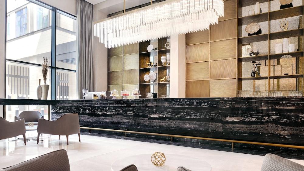 Holiday Inn Dubai Al Maktoum Airport — 9
