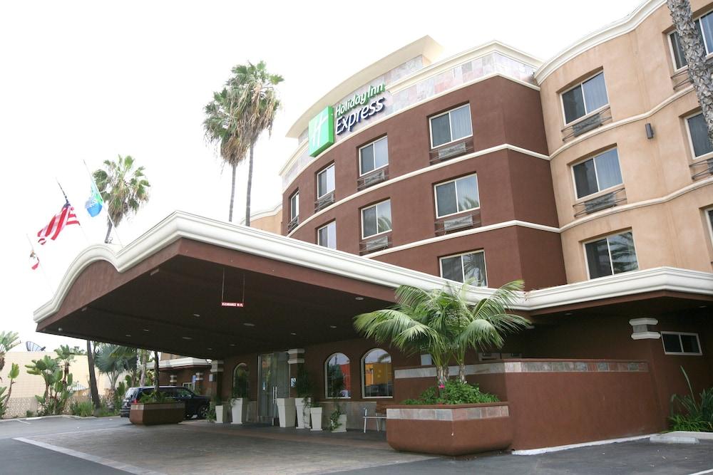 HOLIDAY INN EXPRESS SAN DIEGO SOUTH - CHULA VISTA — 2